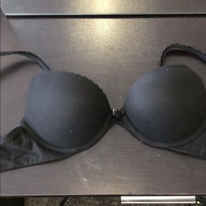 Victoria’s Secret Body By Victoria Push Up Bra 32B